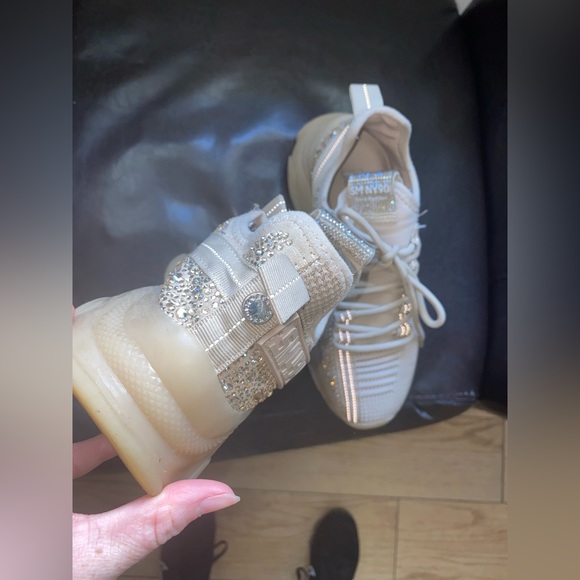 Steve Madden sneakers - Picture 2 of 3